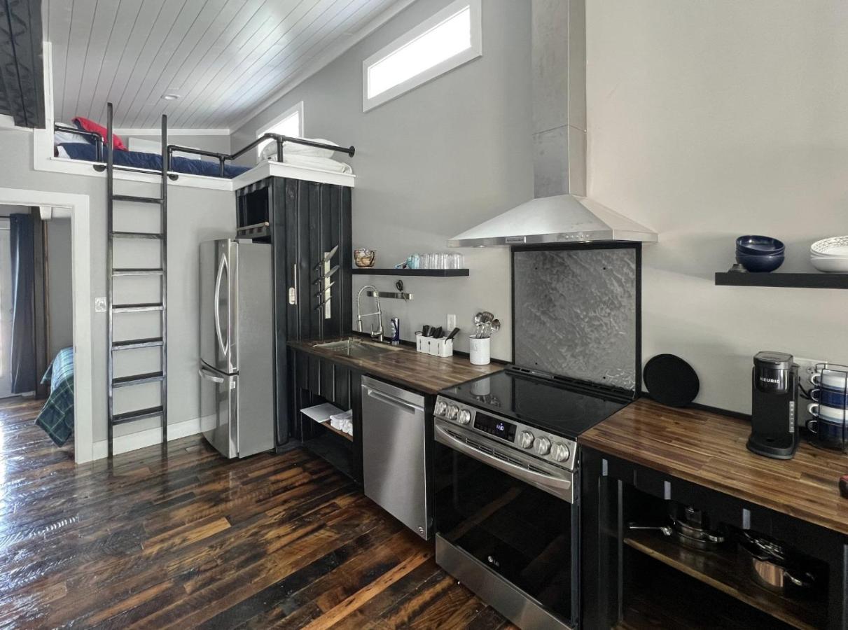 Lockridge Park Hotel Данвил Екстериор снимка